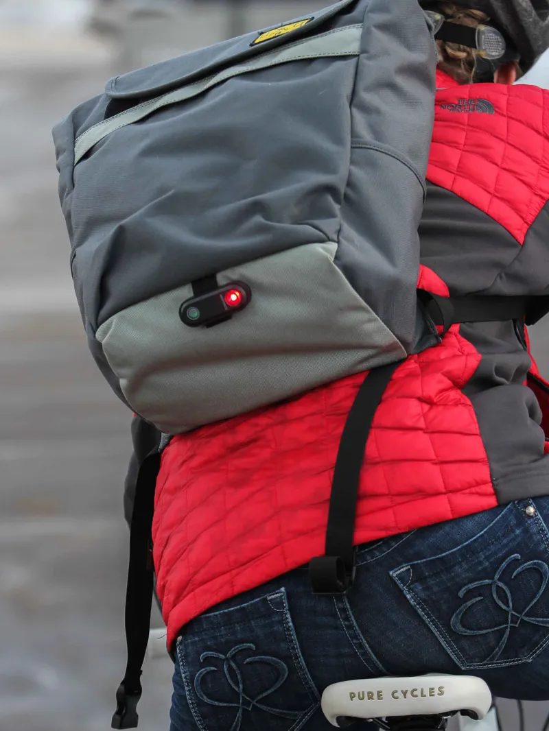 Kryptonite Avenue R-30 USB 1 LED Rear Light - Black - 30 Lumens 4 Kryptonite Avenue R-30 USB 1 LED Rear Light - Black - 30 Lumens - Image 4