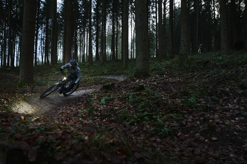 Giant Recon E HL1000 Ebike Front Light - Black 11 Giant Recon E HL1000 Ebike Front Light - Black - Image 11