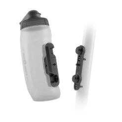 Fidlock TWIST 590ml Water Bottle + Bike Base - Solid Black 6 Fidlock TWIST 590ml Water Bottle + Bike Base - Solid Black -Cycle Fix 3 372 1