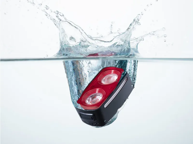 Giant Recon TL 200 Rear Light Black 2 Giant Recon TL 200 Rear Light Black - Image 2