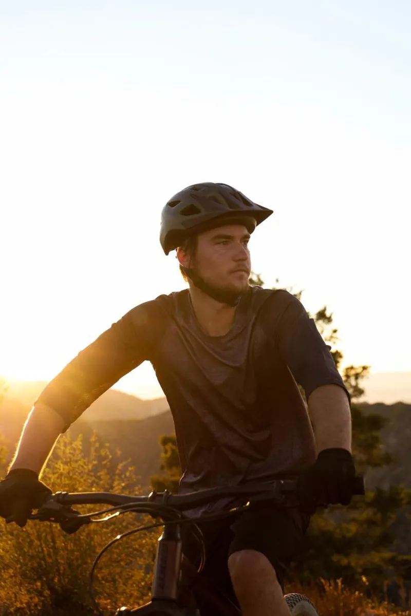 Giant Path Mips MTB Helmet - 53- 61cm - Matte Green 1 Giant Path Mips MTB Helmet - 53- 61cm - Matte Green