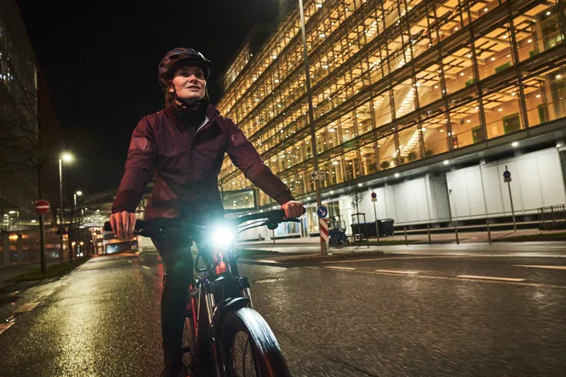 Giant Recon E HL1000 Ebike Front Light - Black 9 Giant Recon E HL1000 Ebike Front Light - Black - Image 9