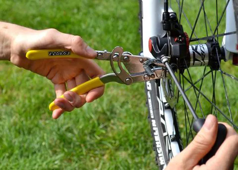 Pedros Cable Puller 2 Pedros Cable Puller - Image 2