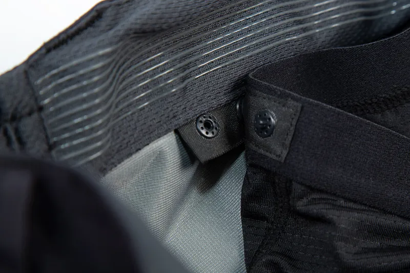 Endura MT500 Waterproof Trouser II - Black 8 Endura MT500 Waterproof Trouser II - Black - Image 8