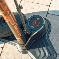 SKS Air-X-Plorer Digi 10.0 Floor Pump - Black 8 SKS Air-X-Plorer Digi 10.0 Floor Pump - Black -Cycle Fix SKPAX10DIGI 57297 04