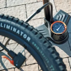 SKS Air-X-Plorer 10.0 Floor Pump - Black -Cycle Fix SKPAX10 57298 02