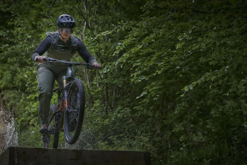 Madison DTE 3-Layer Men's Waterproof Bib Trousers - Black 14 Madison DTE 3-Layer Men's Waterproof Bib Trousers - Black - Image 14