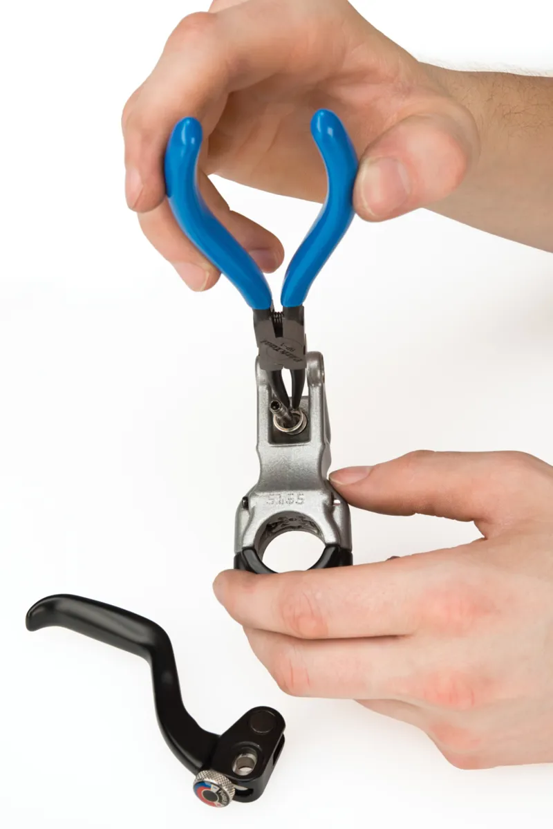 Park Tool RP-1 - Snap Ring Circlip Pliers - Straight Internal - 0.9mm 2 Park Tool RP-1 - Snap Ring Circlip Pliers - Straight Internal - 0.9mm - Image 2